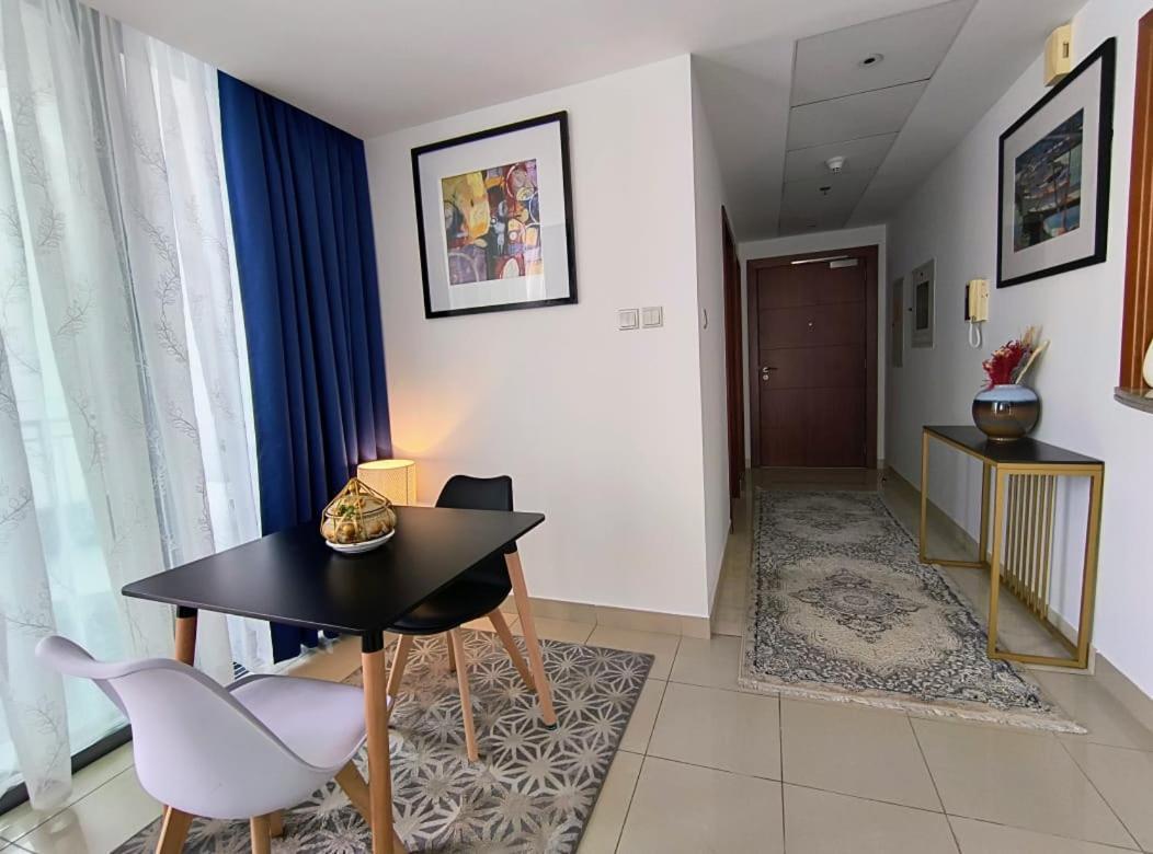 Trinity Holiday Homes - Standpoint Tower Downtown Dubái Exterior foto